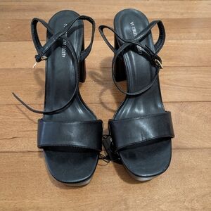Black Chunky Heel Sandal Size 11